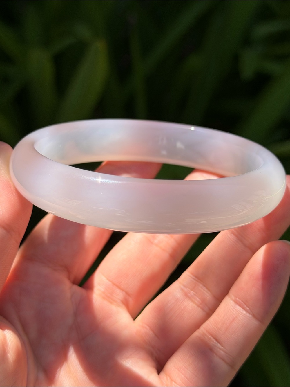 65.5mm inner diameter white agate wide bangle‎ 1660
